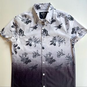 Hollister Mens XXS Floral Ombré Short Sleeve Button Up Shirt